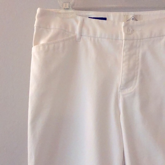 St.John’s Bay Crop Pants Capris White SZ 10 - Picture 2 of 7